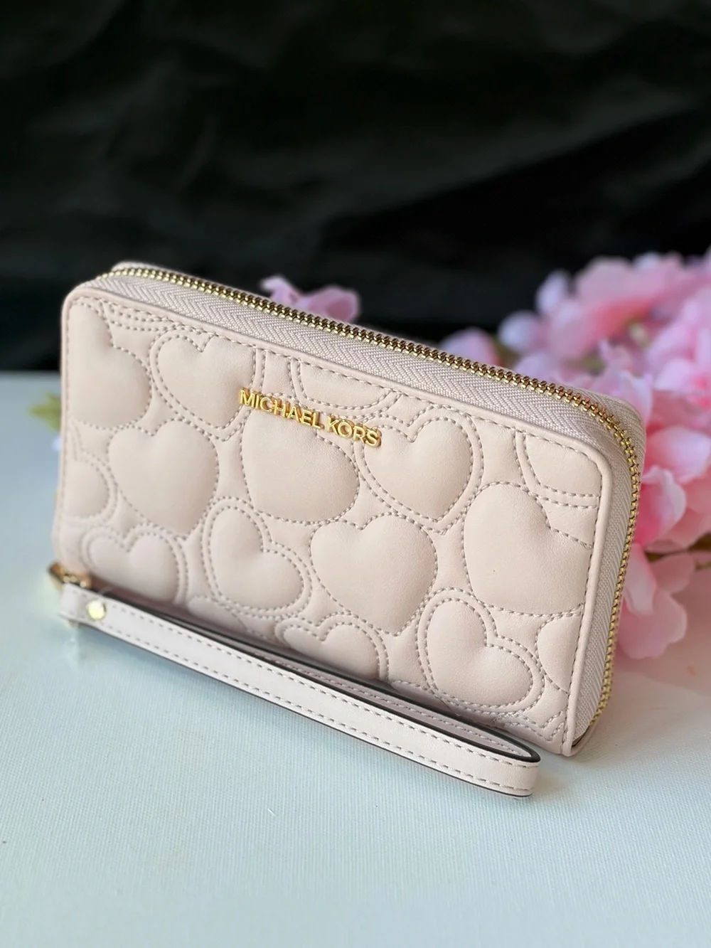 MICHAEL KORS  Jet Set Large Heart Embroidered Smartphone Wristlet Wallet Blush
